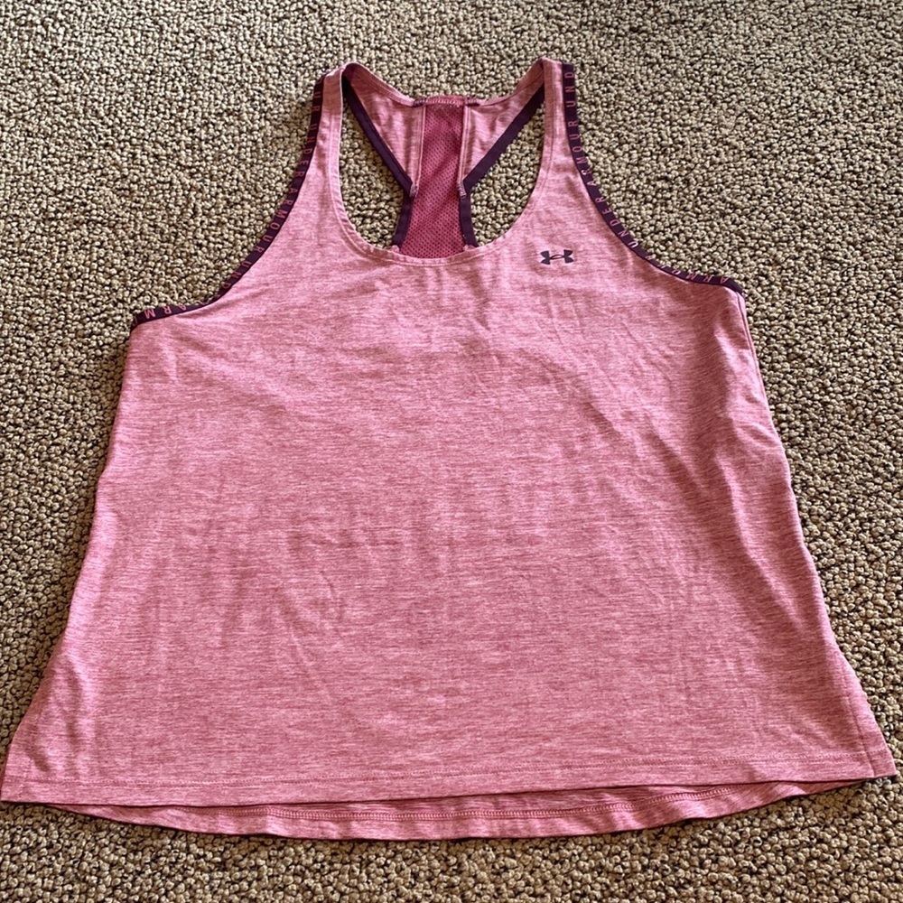 Under Armour Purple Racer Back Tank Top Size Medium in Like New Condition